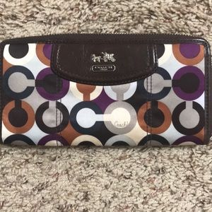 Gently used coach wallet